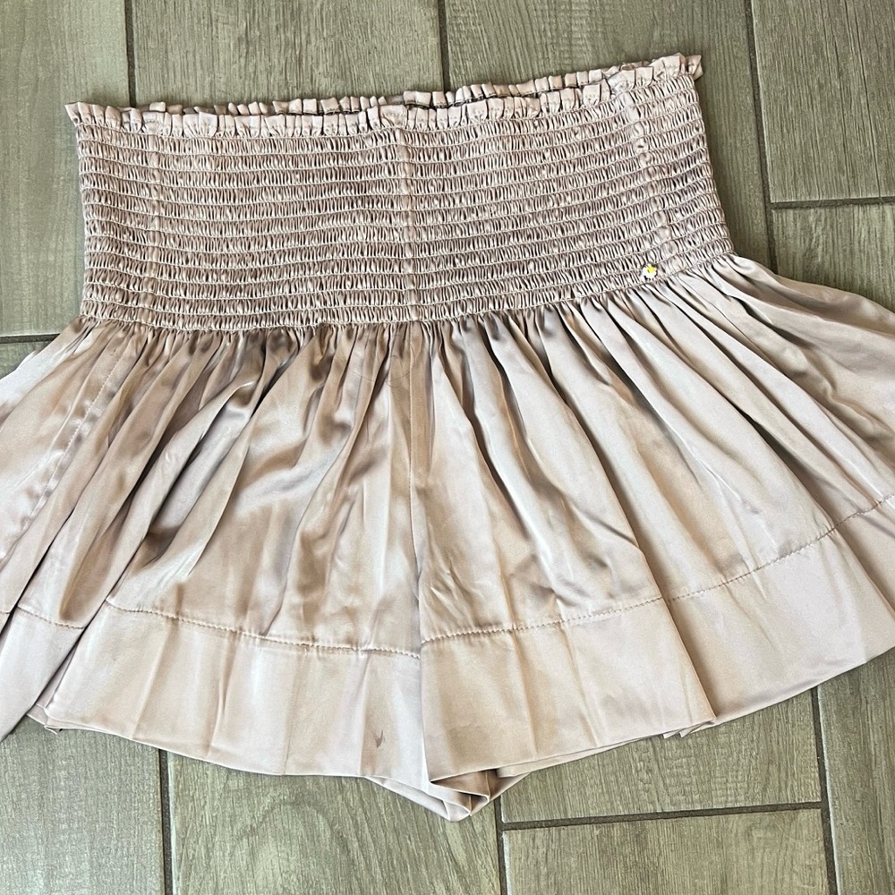 Natural Life Daisy shorts gray medium new